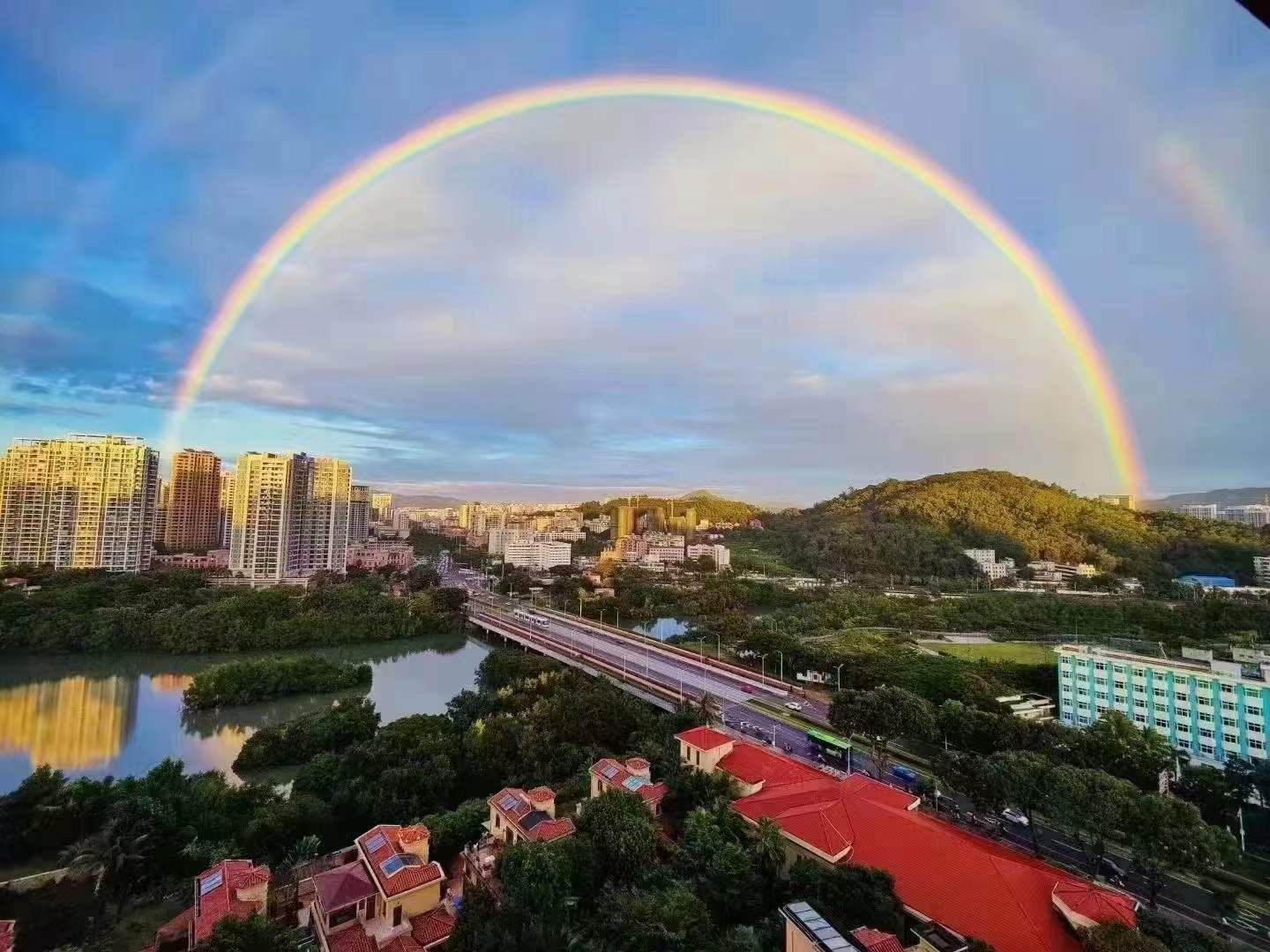 团建之海南行|冬季到海南看看雨也看看海……